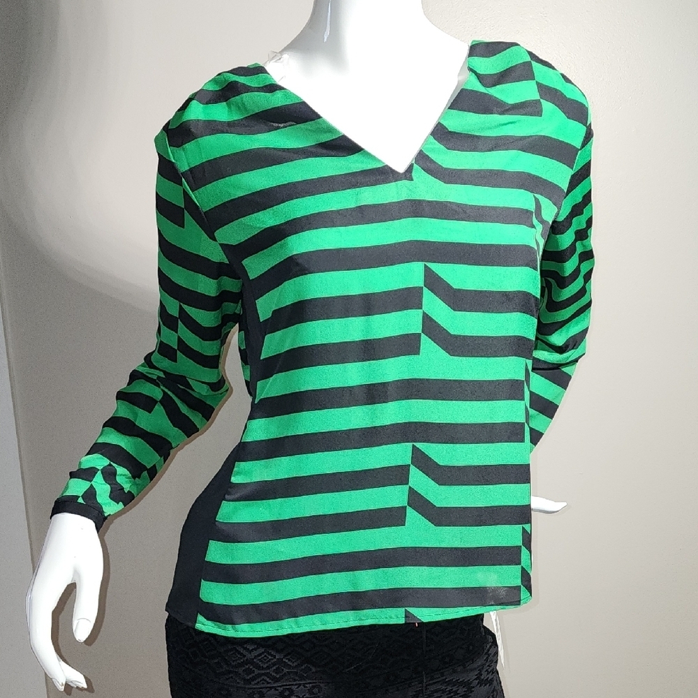 Worthington Green and Black Long Sleeve Top